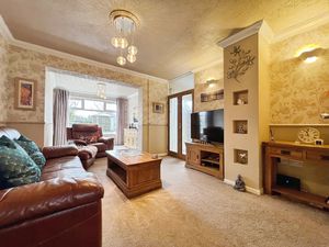 Lounge- click for photo gallery